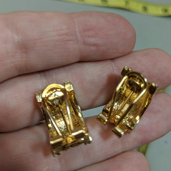 Unique Rhinestone Paved Intricate Gold Earring - Picture 3 of 5